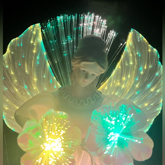 Vintage Holiday Fiber Optic Christmas Angel Tree Topper color changing